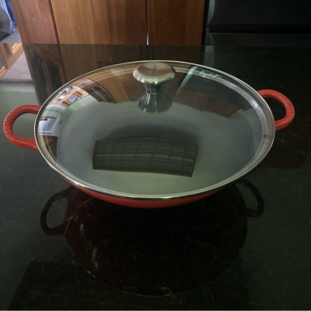 Le Creuset Enameled Cast Iron Signature Wok 5.25 qt. 12.75" Coral/Red/nearly new